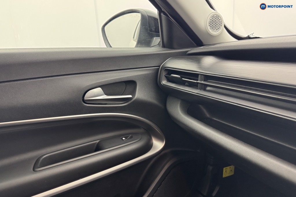 Jeep Avenger Altitude Manual Petrol SUV - Stock Number (1565132) - 18th supplementary image