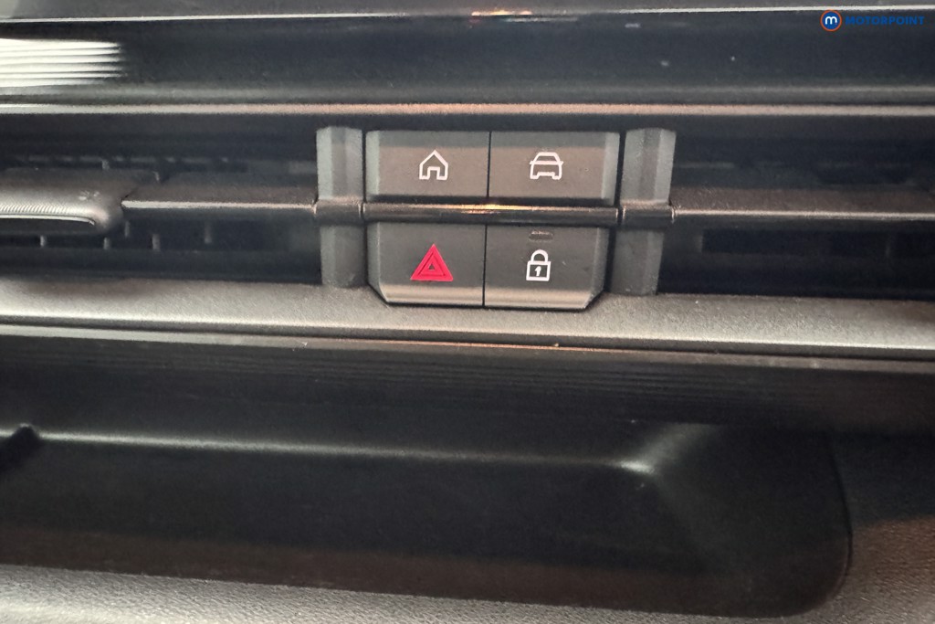 Jeep Avenger Altitude Manual Petrol SUV - Stock Number (1565132) - 19th supplementary image