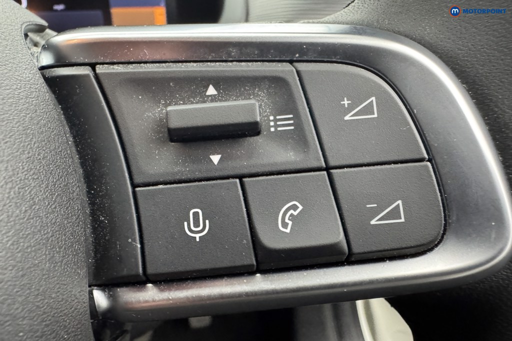 Jeep Avenger Altitude Manual Petrol SUV - Stock Number (1565132) - 21st supplementary image