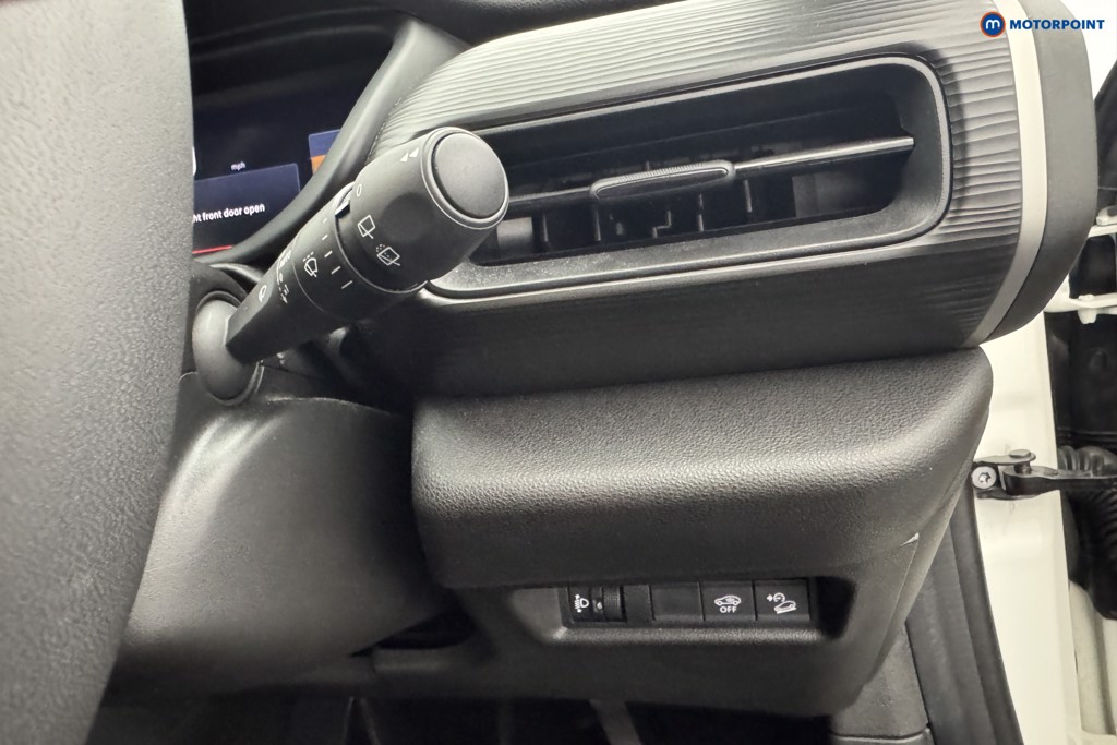 Jeep Avenger Altitude Manual Petrol SUV - Stock Number (1565132) - 22nd supplementary image