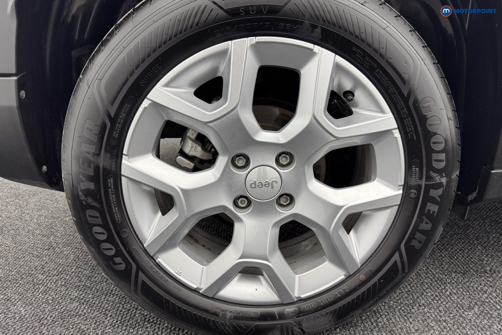 Jeep Avenger Altitude Manual Petrol SUV - Stock Number (1565132) - 34th supplementary image