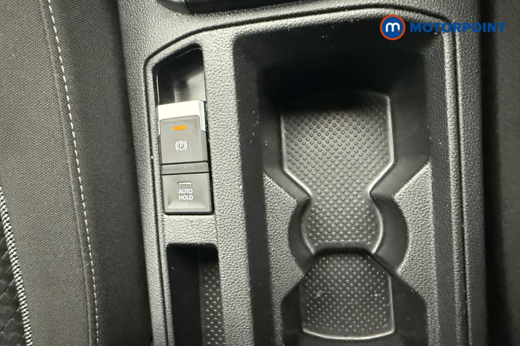 Volkswagen T-Roc Active Manual Petrol SUV - Stock Number (1565347) - 10th supplementary image