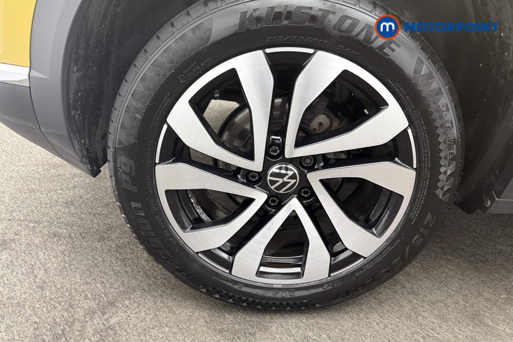 Volkswagen T-Roc Active Manual Petrol SUV - Stock Number (1565347) - 17th supplementary image