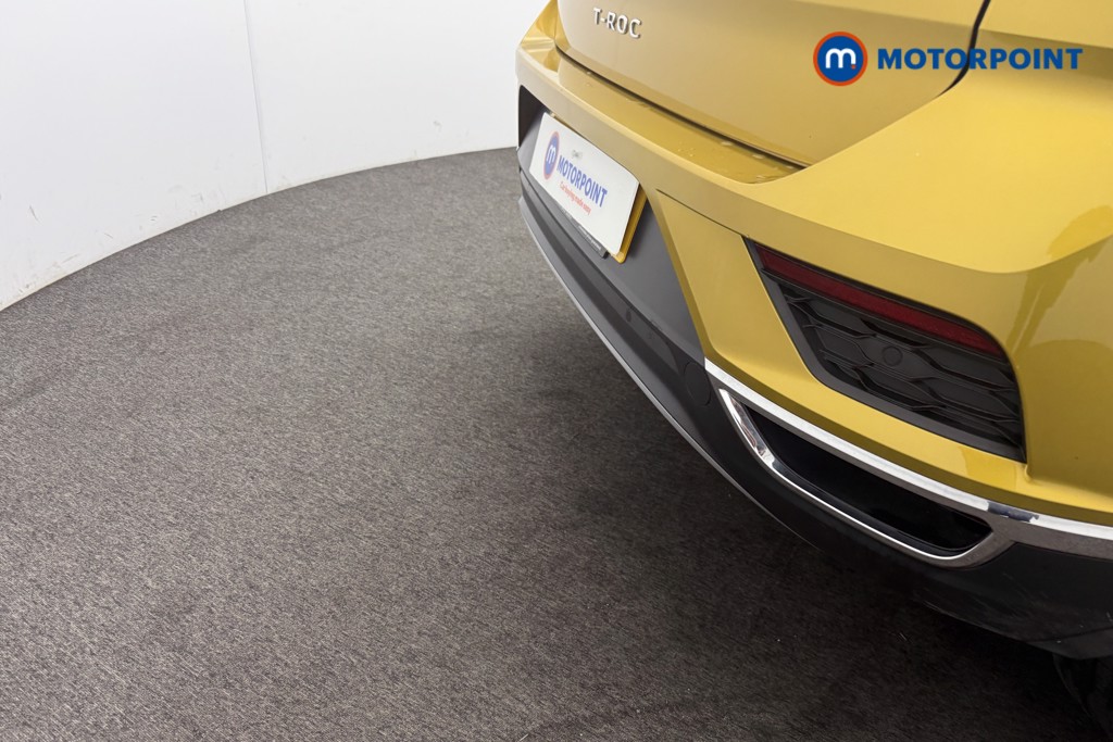 Volkswagen T-Roc Active Manual Petrol SUV - Stock Number (1565347) - 23rd supplementary image