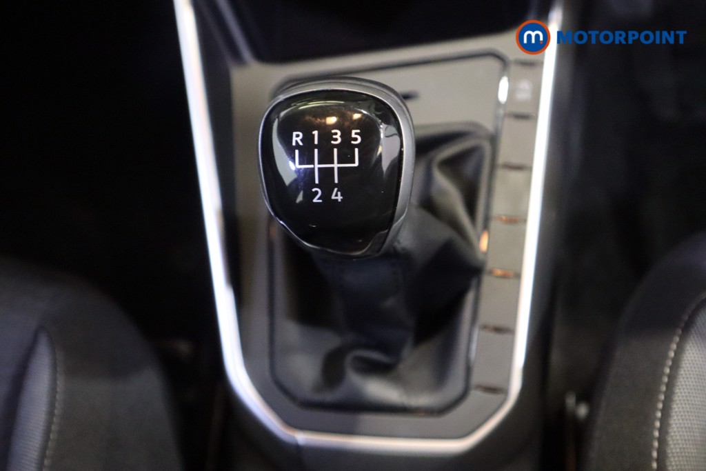 Volkswagen Polo Life Manual Petrol Hatchback - Stock Number (1565377) - 5th supplementary image