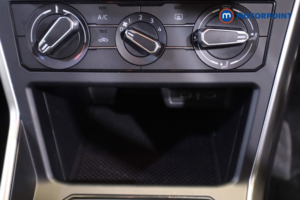Volkswagen Polo Life Manual Petrol Hatchback - Stock Number (1565377) - 20th supplementary image