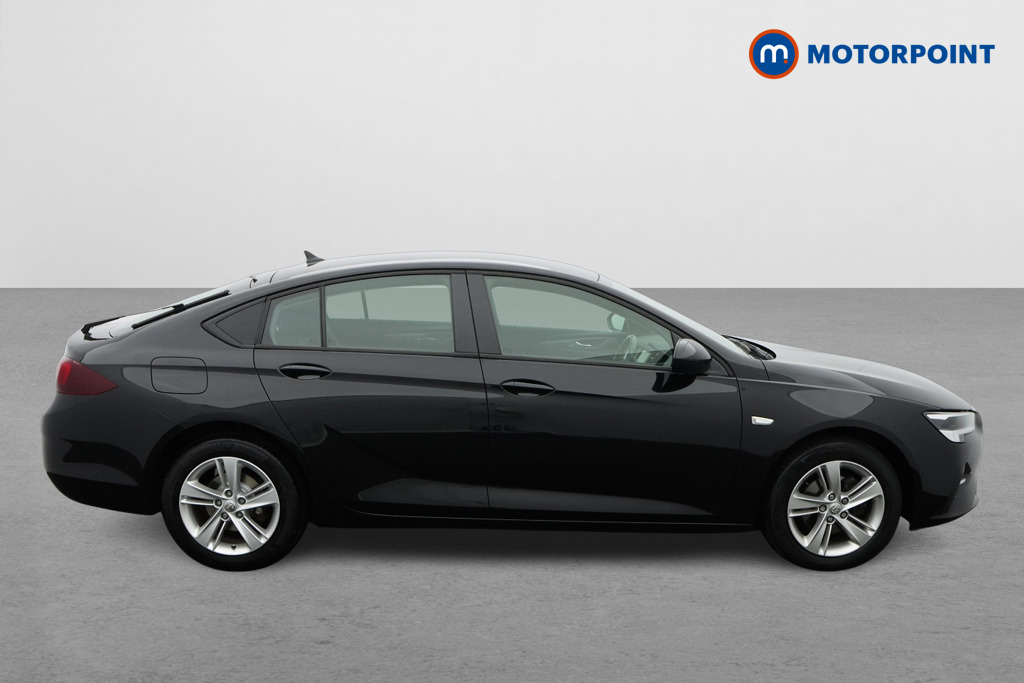 Vauxhall Insignia Se Nav Manual Diesel Hatchback - Stock Number (1565404) - Drivers side