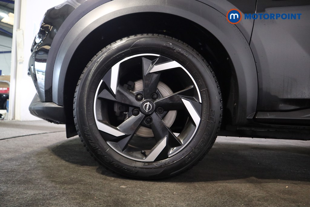 Nissan Juke N-Connecta Manual Petrol SUV - Stock Number (1566120) - 15th supplementary image