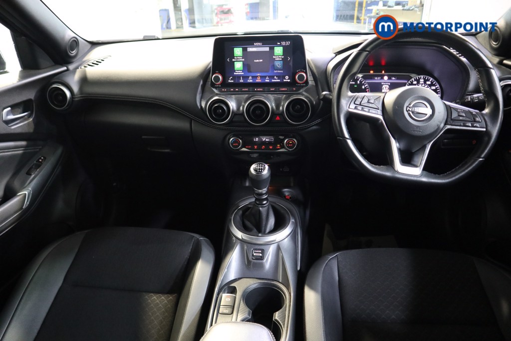 Nissan Juke N-Connecta Manual Petrol SUV - Stock Number (1566120) - 1st supplementary image