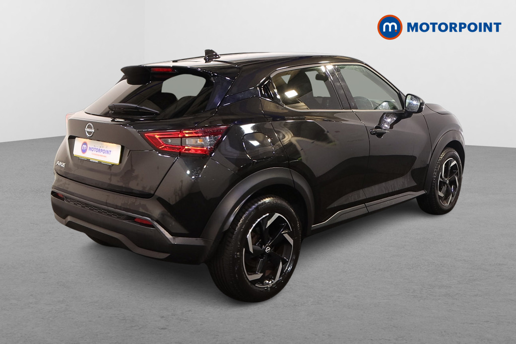 Nissan Juke N-Connecta Manual Petrol SUV - Stock Number (1566120) - Drivers side rear corner