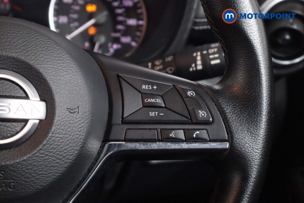 Nissan Juke N-Connecta Manual Petrol SUV - Stock Number (1566145) - 8th supplementary image