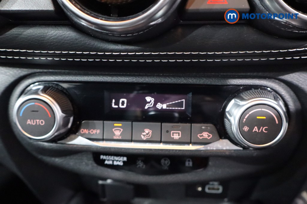 Nissan Juke N-Connecta Manual Petrol SUV - Stock Number (1566145) - 16th supplementary image