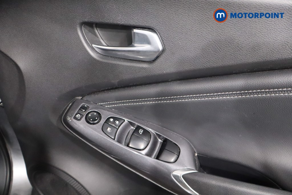 Nissan Juke N-Connecta Manual Petrol SUV - Stock Number (1566145) - 22nd supplementary image