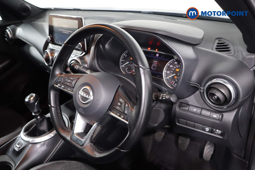 Nissan Juke N-Connecta Manual Petrol SUV - Stock Number (1566145) - 23rd supplementary image
