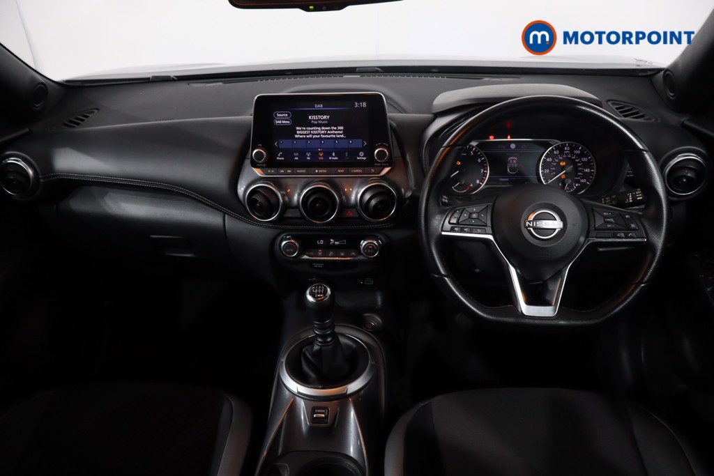 Nissan Juke N-Connecta Manual Petrol SUV - Stock Number (1566145) - 1st supplementary image