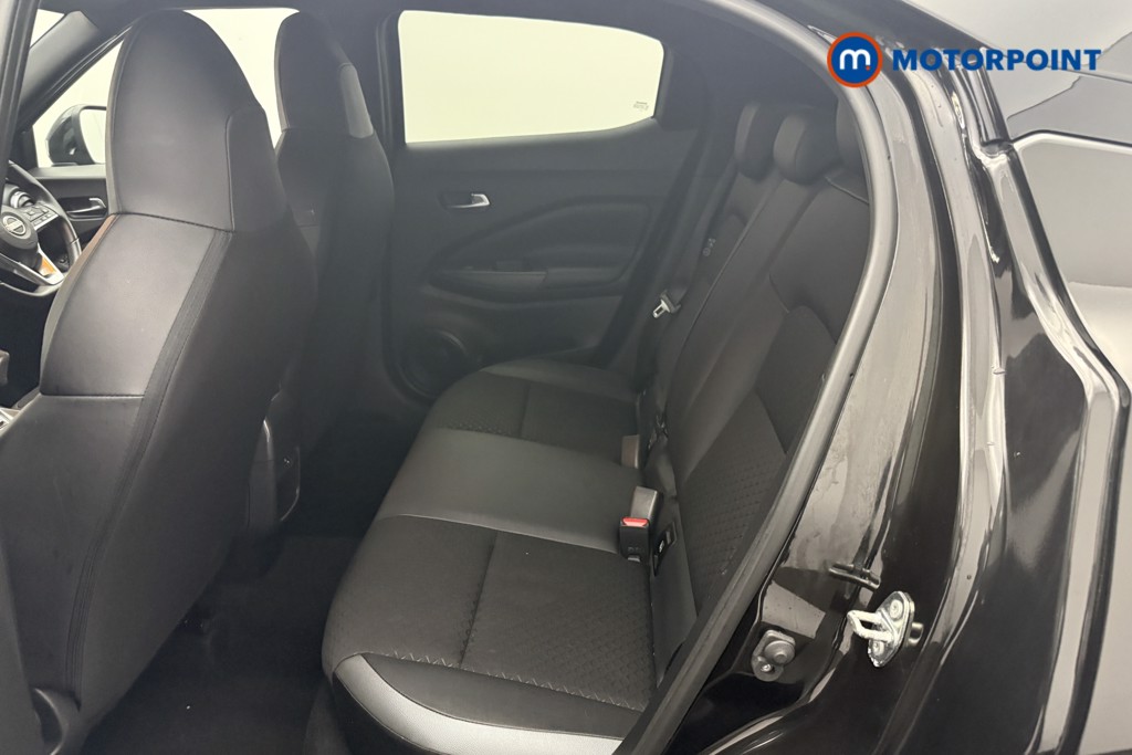 Nissan Juke N-Connecta Manual Petrol SUV - Stock Number (1566149) - 2nd supplementary image