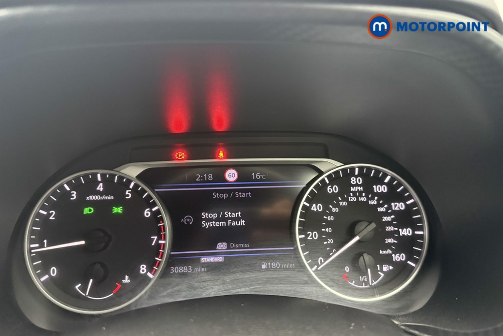 Nissan Juke N-Connecta Manual Petrol SUV - Stock Number (1566149) - 4th supplementary image