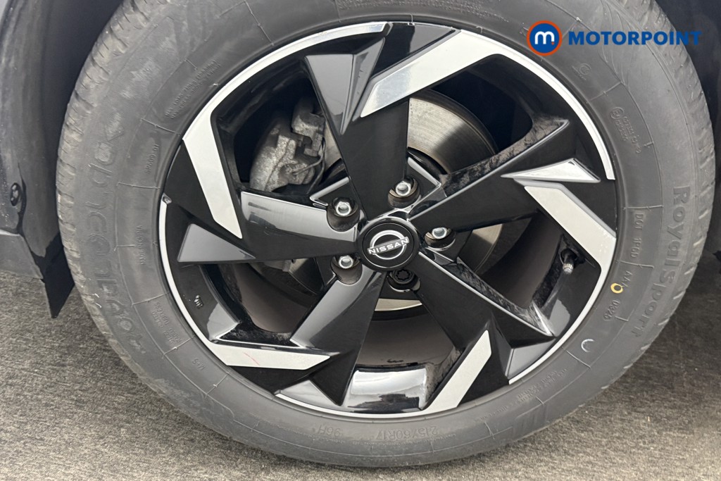 Nissan Juke N-Connecta Manual Petrol SUV - Stock Number (1566149) - 18th supplementary image