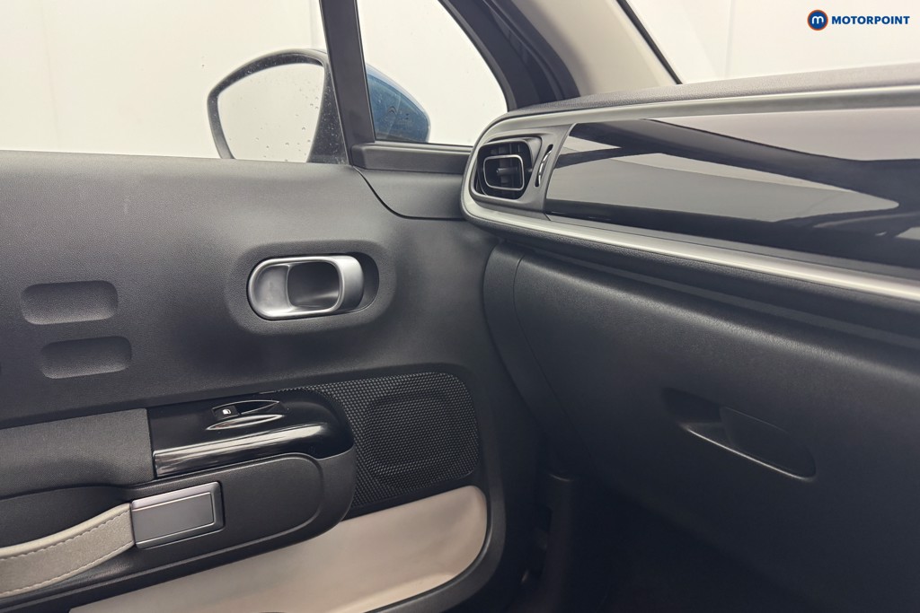 Citroen C3 Shine Manual Petrol Hatchback - Stock Number (1566813) - 16th supplementary image