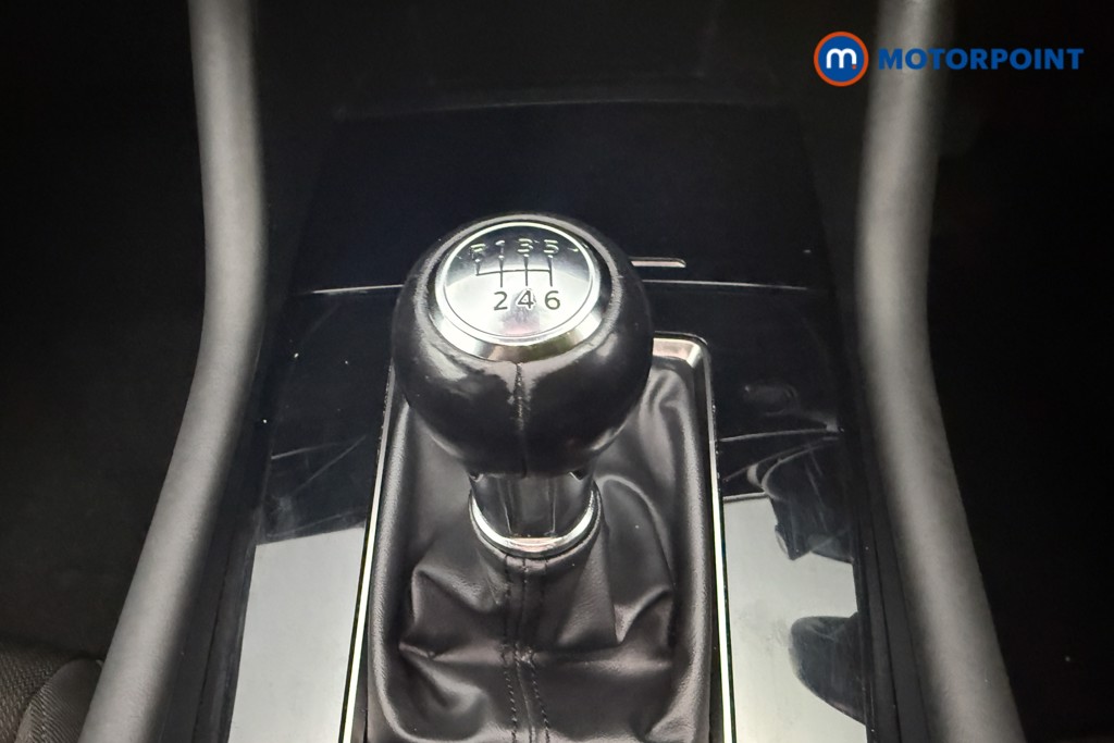 Mazda 3 Sport Lux Manual Petrol-Electric Hybrid Hatchback - Stock Number (1566839) - 6th supplementary image
