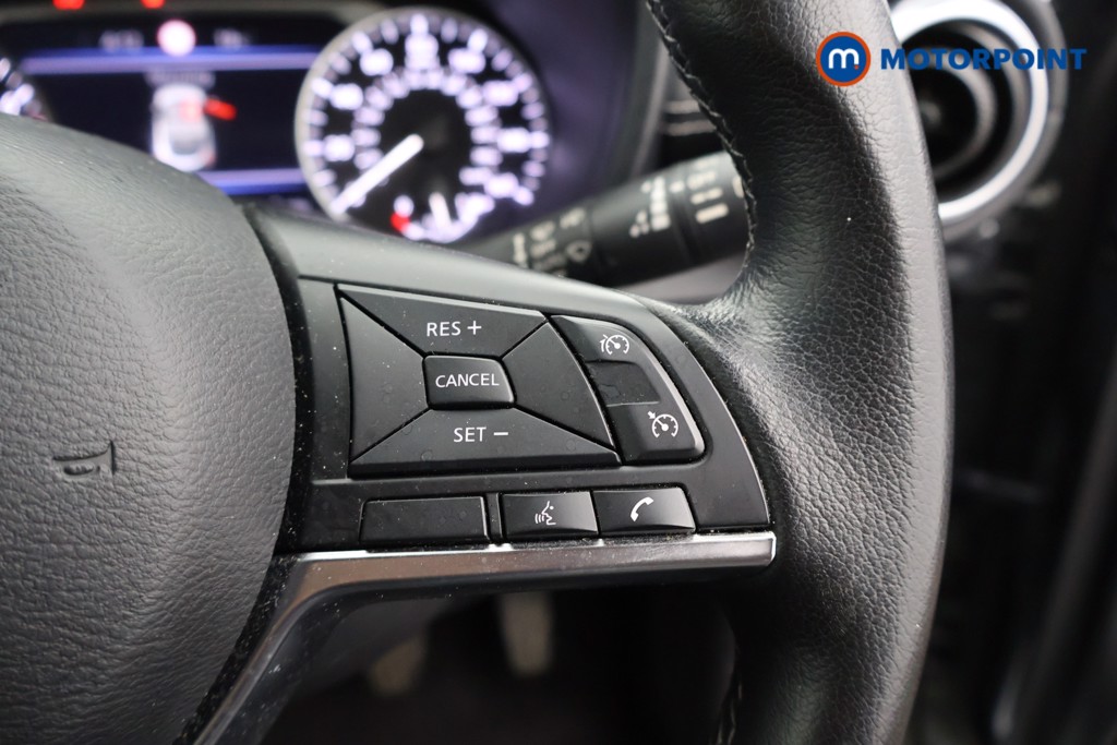 Nissan Juke N-Connecta Manual Petrol SUV - Stock Number (1566955) - 3rd supplementary image