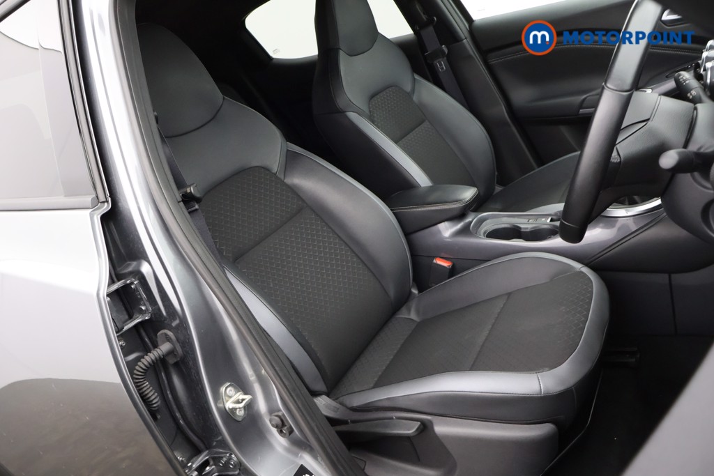 Nissan Juke N-Connecta Manual Petrol SUV - Stock Number (1566955) - 9th supplementary image