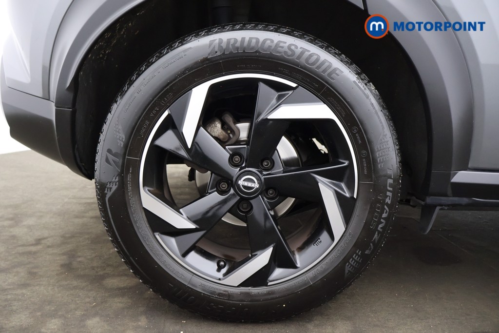 Nissan Juke N-Connecta Manual Petrol SUV - Stock Number (1566955) - 17th supplementary image