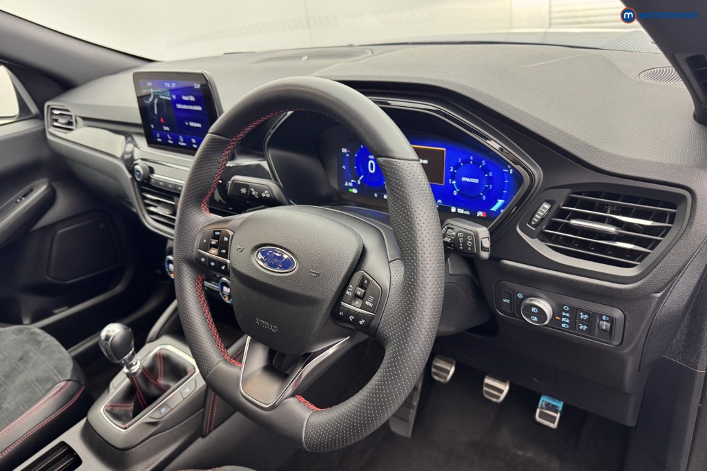 Ford Kuga St-Line Edition Manual Petrol SUV - Stock Number (1568026) - 7th supplementary image