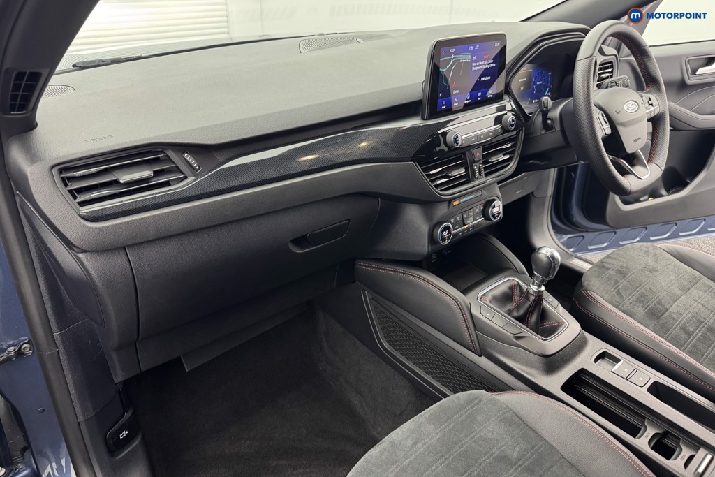 Ford Kuga St-Line Edition Manual Petrol SUV - Stock Number (1568026) - 8th supplementary image