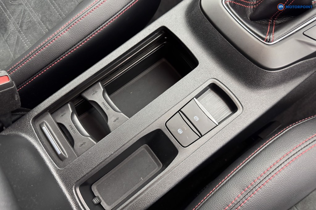 Ford Kuga St-Line Edition Manual Petrol SUV - Stock Number (1568026) - 14th supplementary image