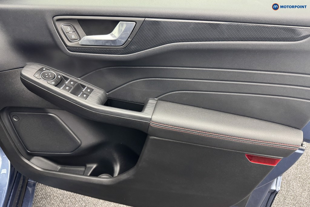 Ford Kuga St-Line Edition Manual Petrol SUV - Stock Number (1568026) - 25th supplementary image