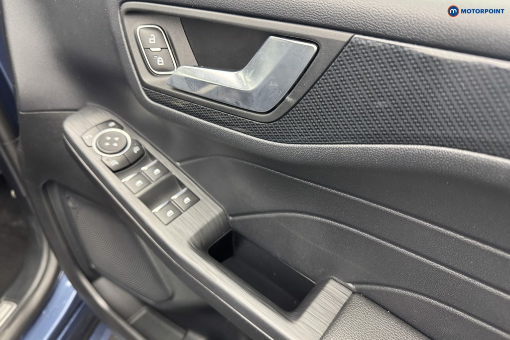 Ford Kuga St-Line Edition Manual Petrol SUV - Stock Number (1568026) - 26th supplementary image