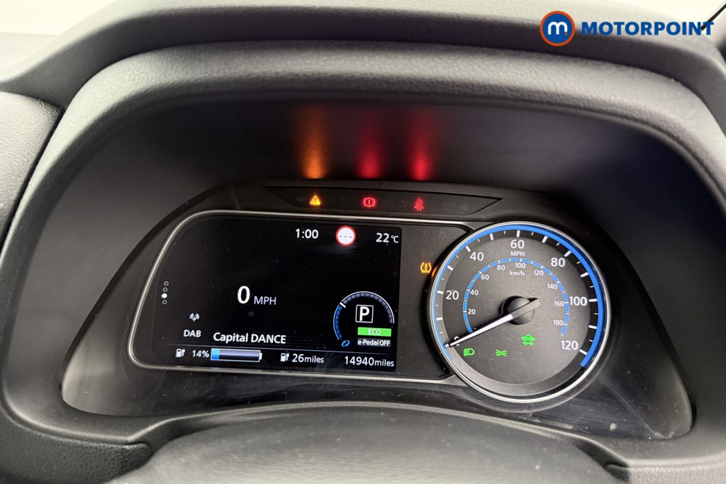 Nissan Leaf Acenta Automatic Electric Hatchback - Stock Number (1568441) - 4th supplementary image