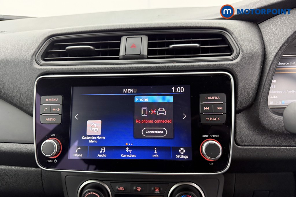 Nissan Leaf Acenta Automatic Electric Hatchback - Stock Number (1568441) - 8th supplementary image