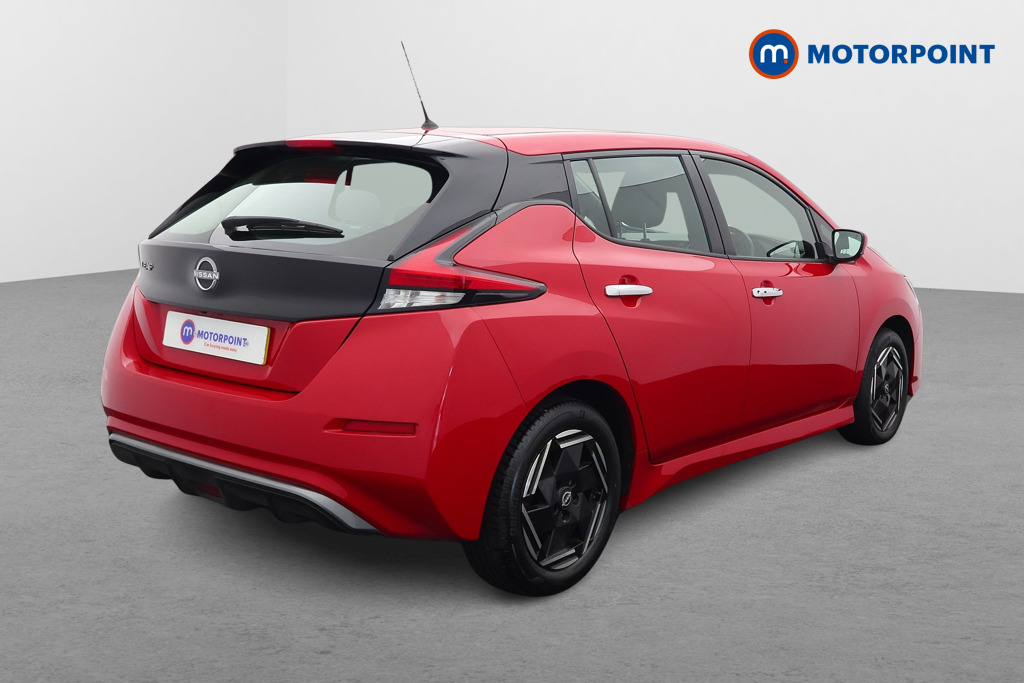 Nissan Leaf Acenta Automatic Electric Hatchback - Stock Number (1568441) - Drivers side rear corner