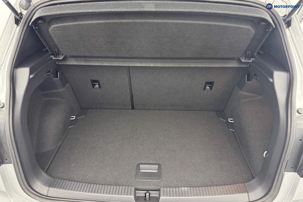 Volkswagen T-Cross R-Line Manual Petrol SUV - Stock Number (1568794) - 3rd supplementary image
