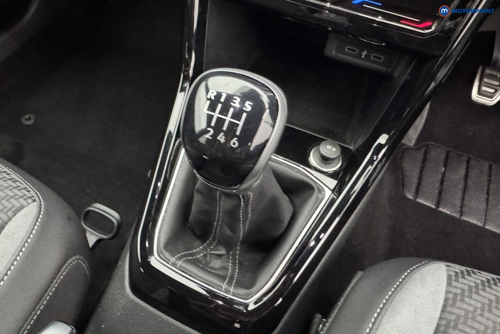 Volkswagen T-Cross R-Line Manual Petrol SUV - Stock Number (1568794) - 15th supplementary image