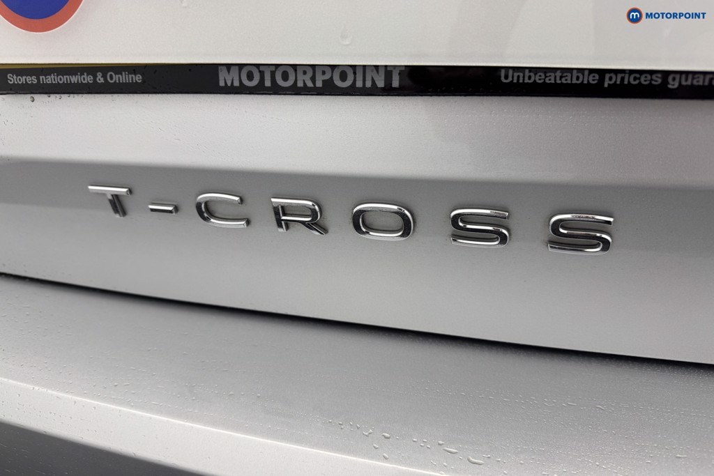Volkswagen T-Cross R-Line Manual Petrol SUV - Stock Number (1568794) - 32nd supplementary image