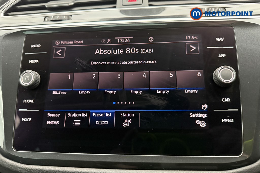 Volkswagen Tiguan Life Automatic Petrol SUV - Stock Number (1569167) - 4th supplementary image