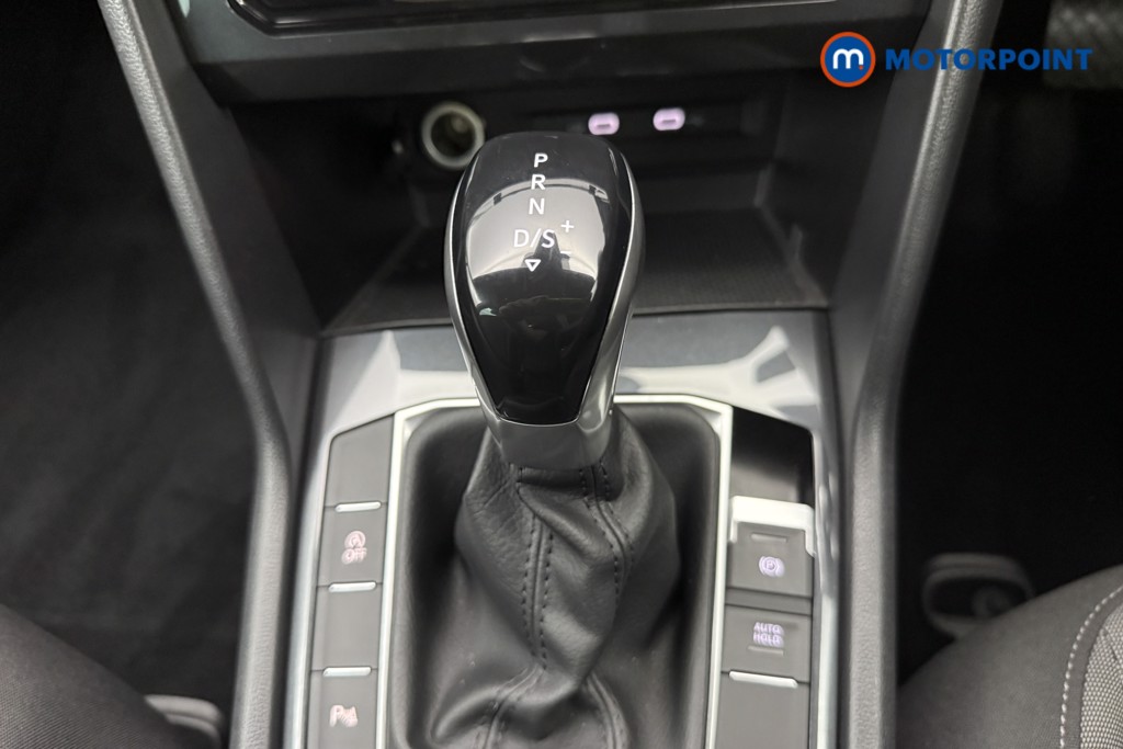 Volkswagen Tiguan Life Automatic Petrol SUV - Stock Number (1569167) - 7th supplementary image