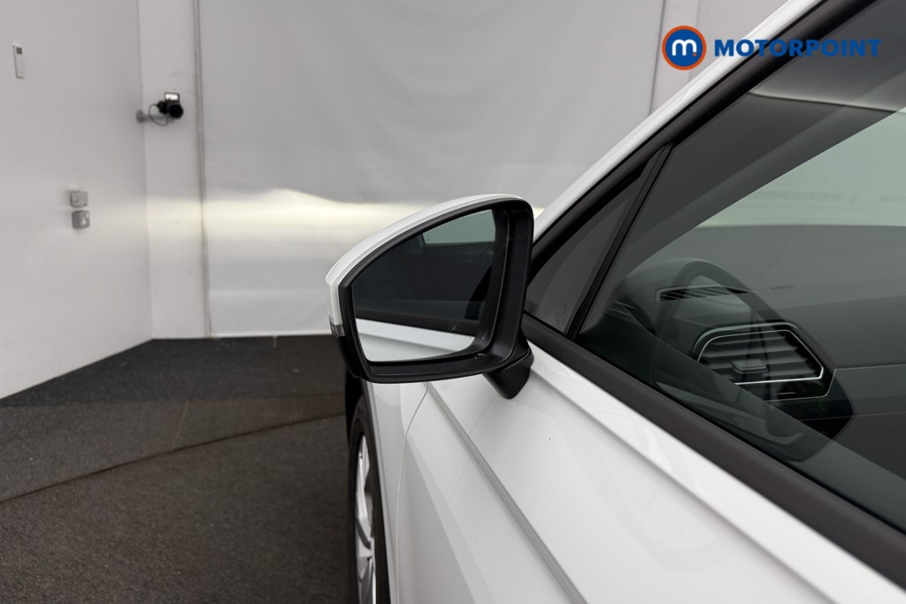 Volkswagen Tiguan Life Automatic Petrol SUV - Stock Number (1569167) - 30th supplementary image