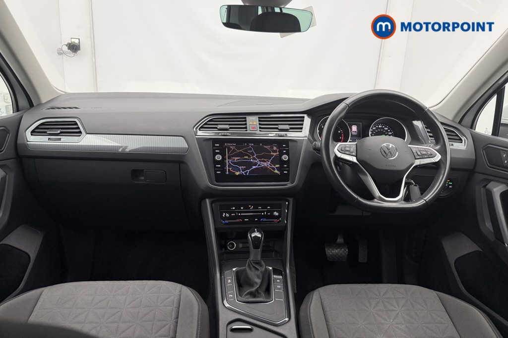 Volkswagen Tiguan Life Automatic Petrol SUV - Stock Number (1569167) - 1st supplementary image