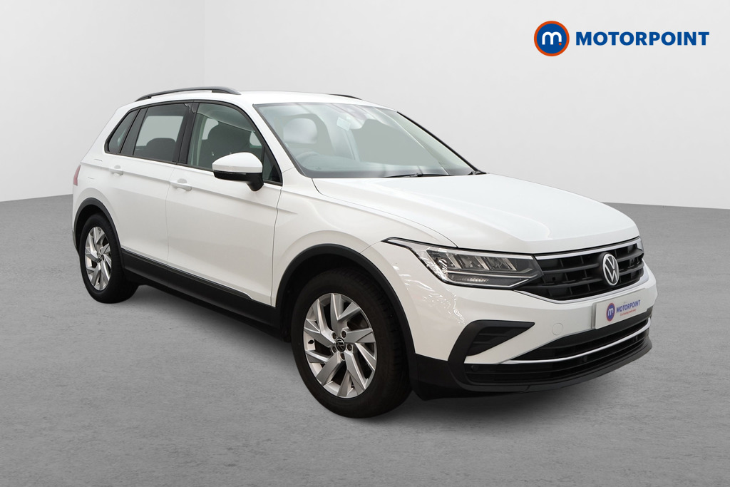 Volkswagen Tiguan Life Automatic Petrol SUV - Stock Number (1569167) - Drivers side front corner