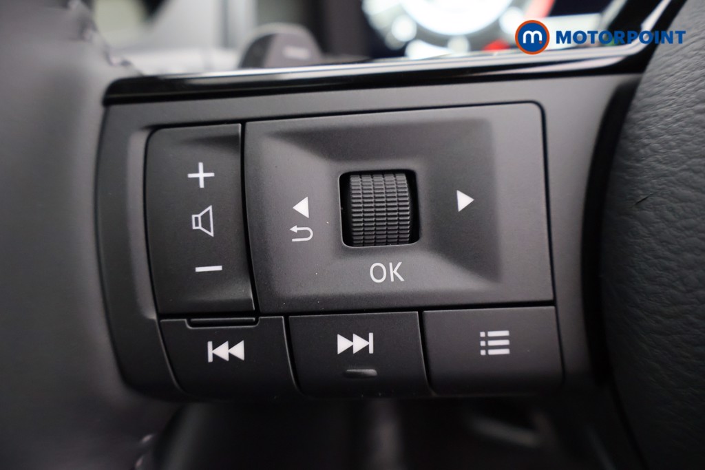Nissan Qashqai N-Connecta Automatic Petrol SUV - Stock Number (1569268) - 2nd supplementary image
