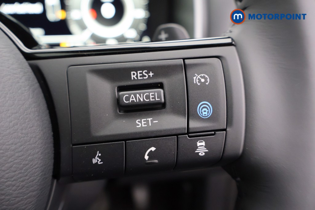 Nissan Qashqai N-Connecta Automatic Petrol SUV - Stock Number (1569268) - 3rd supplementary image
