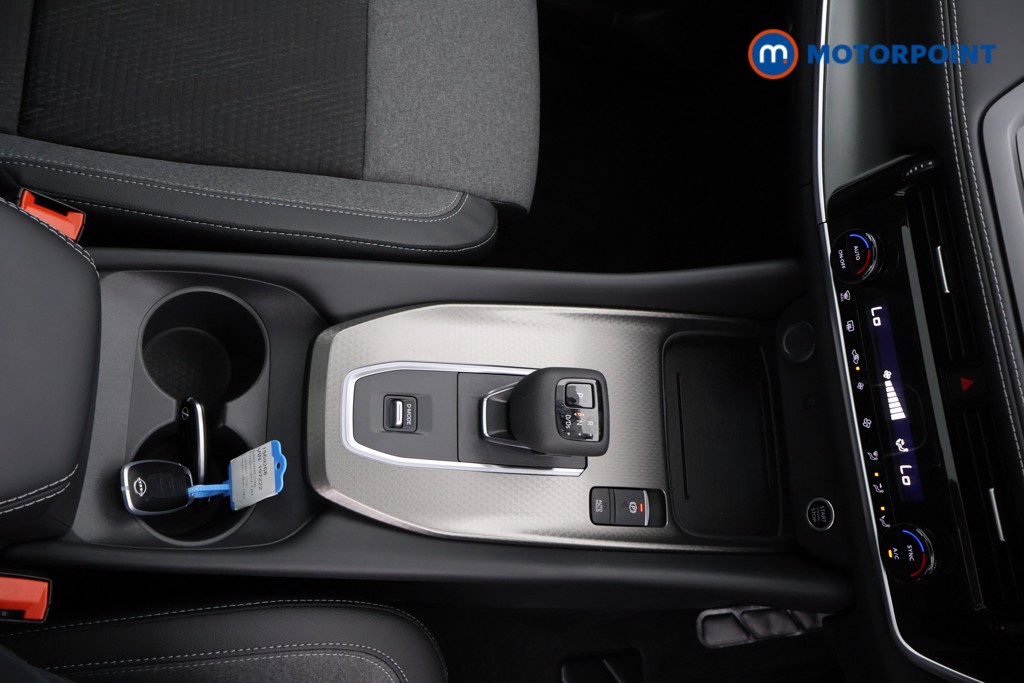 Nissan Qashqai N-Connecta Automatic Petrol SUV - Stock Number (1569268) - 8th supplementary image