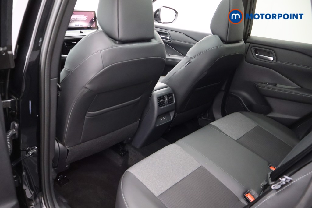 Nissan Qashqai N-Connecta Automatic Petrol SUV - Stock Number (1569268) - 13th supplementary image