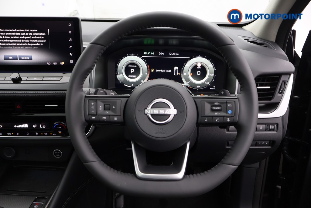 Nissan Qashqai N-Connecta Automatic Petrol SUV - Stock Number (1569268) - 1st supplementary image