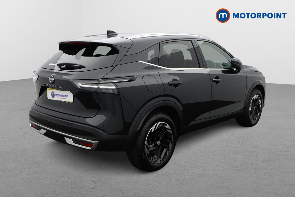 Nissan Qashqai N-Connecta Automatic Petrol SUV - Stock Number (1569268) - Drivers side rear corner