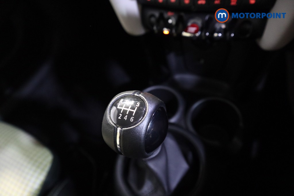 Mini Hatchback Cooper Classic Manual Petrol Hatchback - Stock Number (1569344) - 9th supplementary image